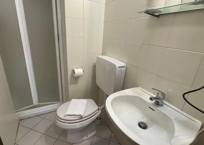 Haus アパート Trarego